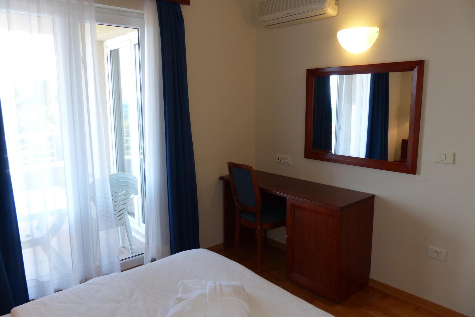 Apartments Punta Veli Lošinj Eksteriør bilde
