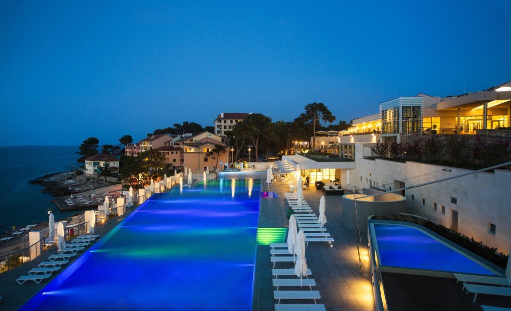 Apartments Punta Veli Lošinj Eksteriør bilde