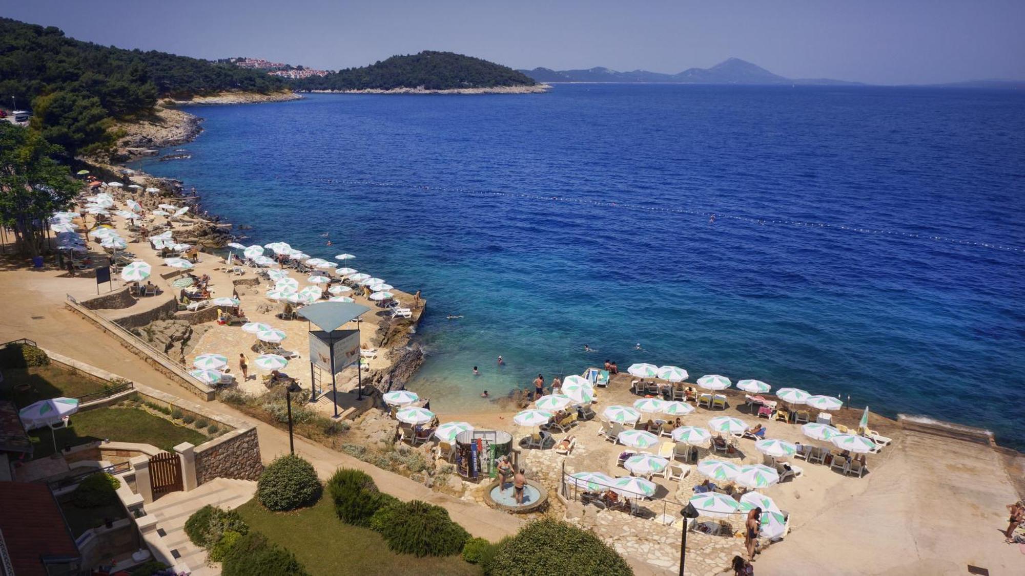 Apartments Punta Veli Lošinj Eksteriør bilde