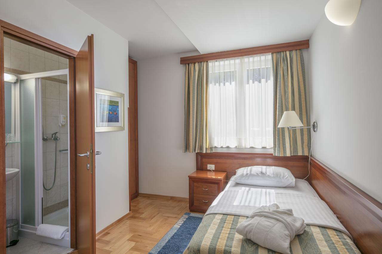 Apartments Punta Veli Lošinj Rom bilde